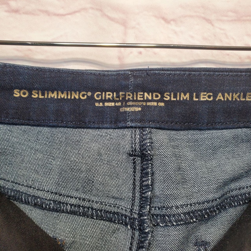 Chicos So Slimming Girlfriend Slim Leg Ankle Jeans Dark Wash Stretch Womens 4/SM - Picture 3 of 15